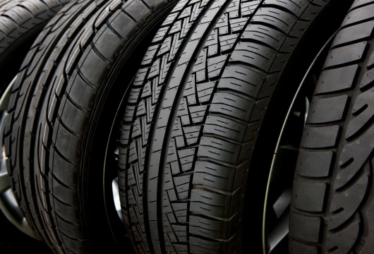 JLR Leads Auto Industry with Sustainable Tyres Made from Renewables and Recyclables